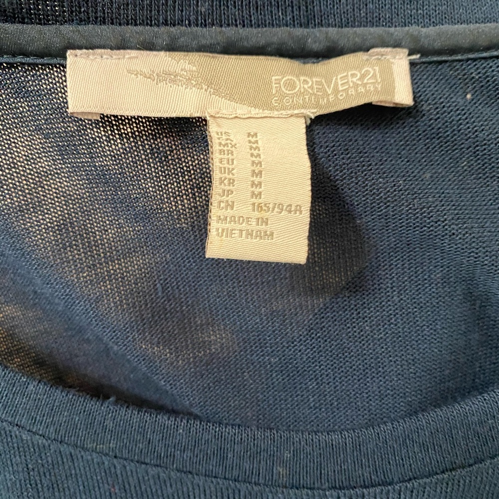 NWOT! Forever 21 Blue Short Sleeve - Picture 5 of 6